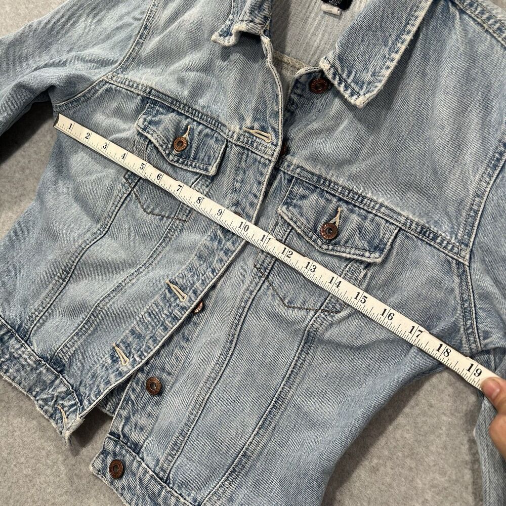 GAP Jean Jacket Size Medium Vintage 2000 Blue Denim Cropped Button Front - Picture 4 of 12